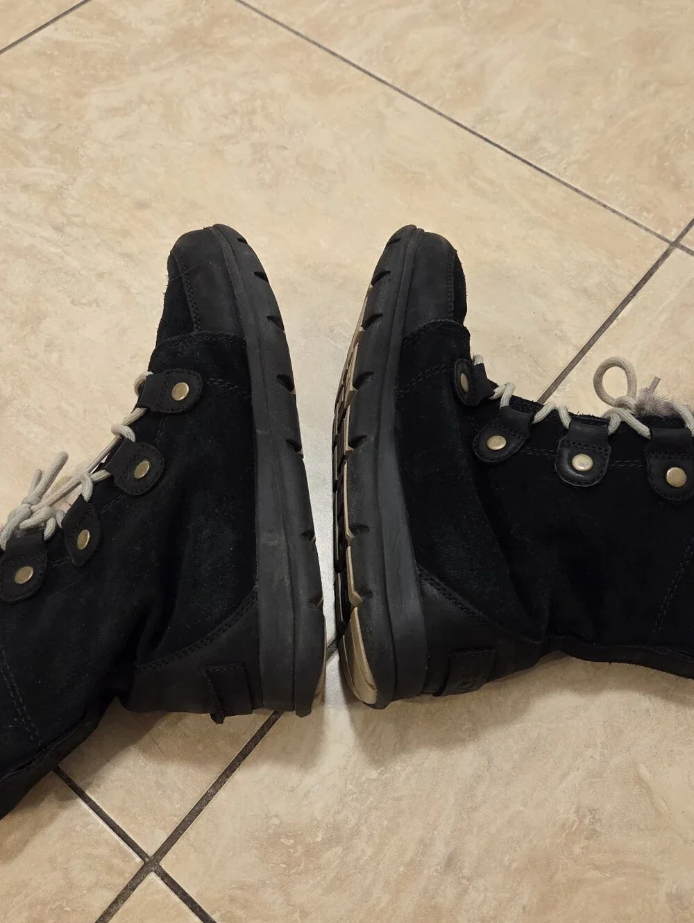 SOREL USA 8.5 EUR 39.5 Women's Black Leather Lined Snow Winter Boots Faux Fur